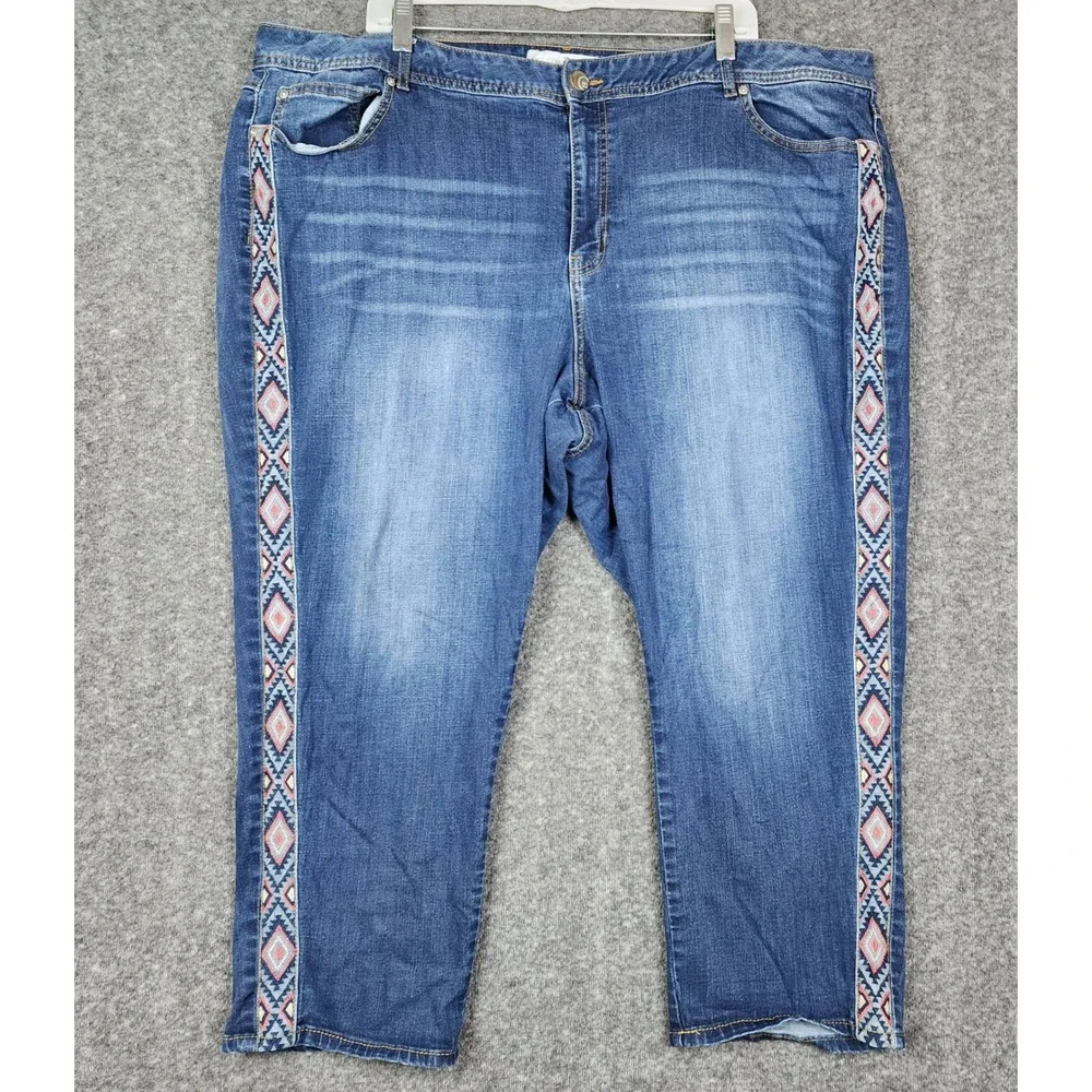 C. Est 1946 Denim Jeans Mens 28W Blue Southwestern‎ Embroidered Classic Cropped